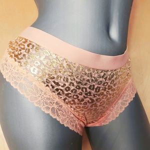 VS PINK Wear Everywhere LaceCheekster/ Tanga Panty